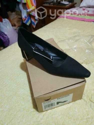 Zapatos MANGO nuevos.Buen regalo para la madre
