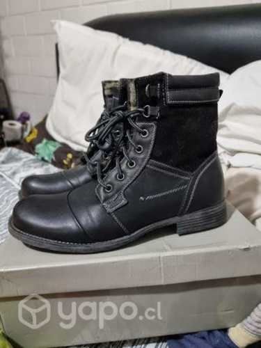 Botas hombre talla 40