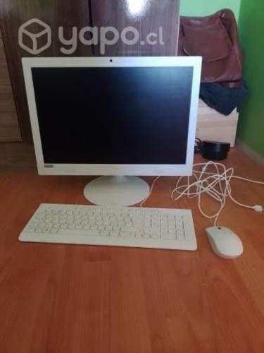 Computador Lenovo, pedestal