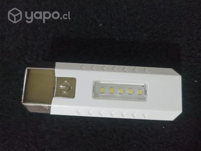 Linterna & cargador celular portátil recargable