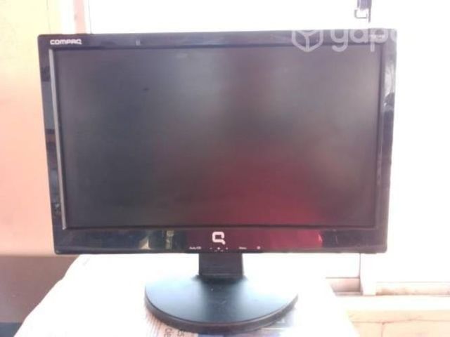 Monitor compac de 15 pulgafas