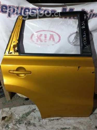 Puerta suzuki vitara trasera derecha
