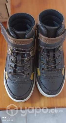 Zapatos casi nuevos