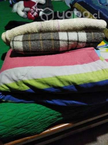 Tengo ropa de cama cubrecamas plumones