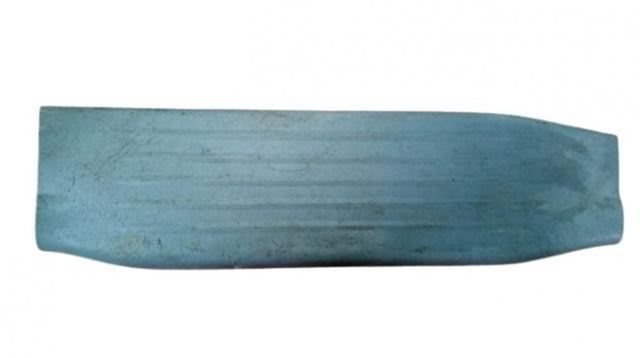 Cubre socalo puerta trasera lh Toyota Hilux 05/15