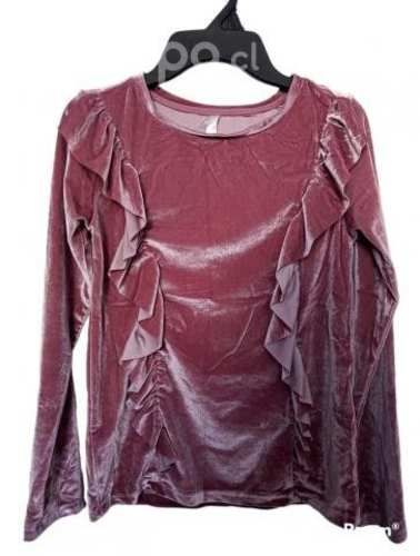 Polera Plush sin uso