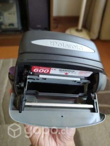 Camara fotografica Polaroid instantánea 600