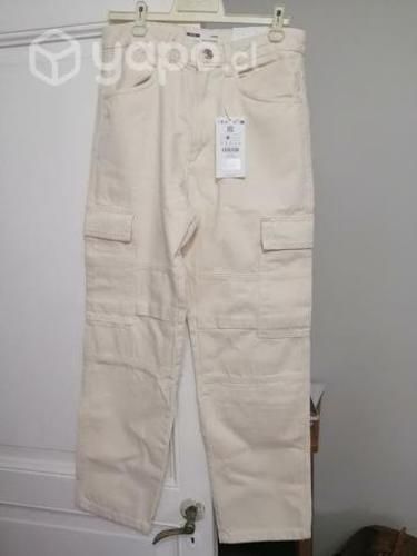 Pantalon cargo beige BERSHKA