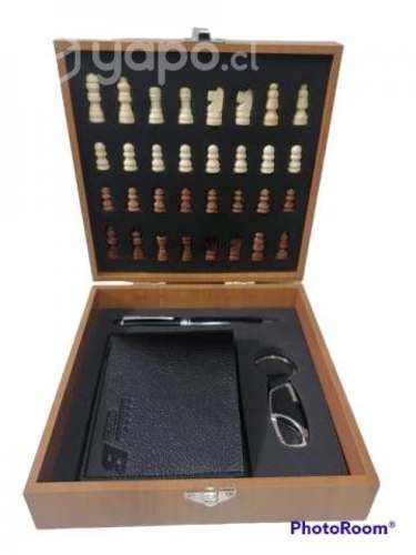 Set de ajedrez+ billetera + lápiz + llavero