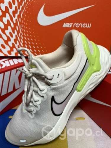 Zapatilla Nike Renew