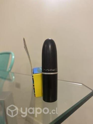 Labial MAC 707 Ruby Woo