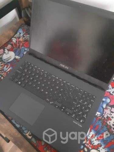 Notebook Asus X571G 1 año de uso