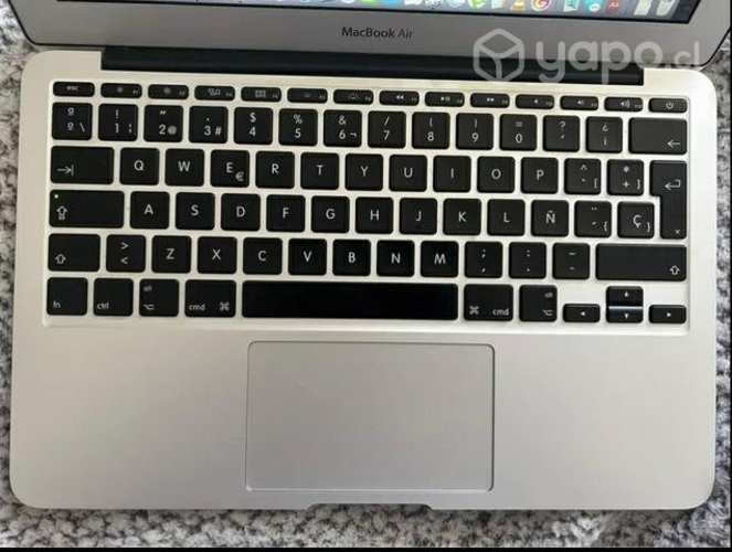 Macbook air 11 Early 2014 Intelcore I5, 4Gb Ram