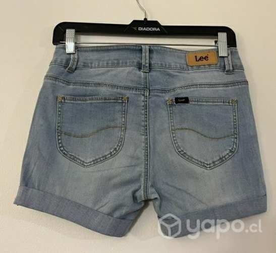 Short Elástico Marca Lee Talla 40 Celeste