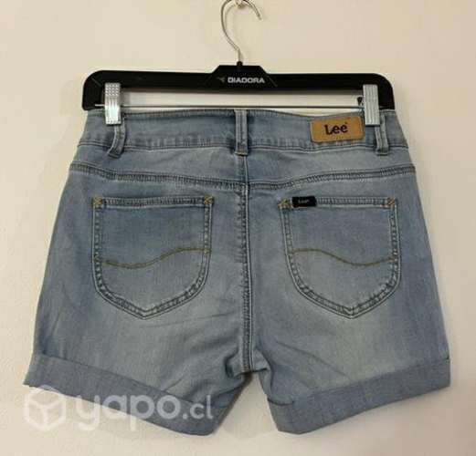 Short Elástico Marca Lee Talla 40 Celeste