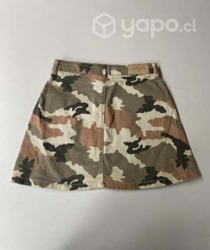 Falda Zara militar, poco uso