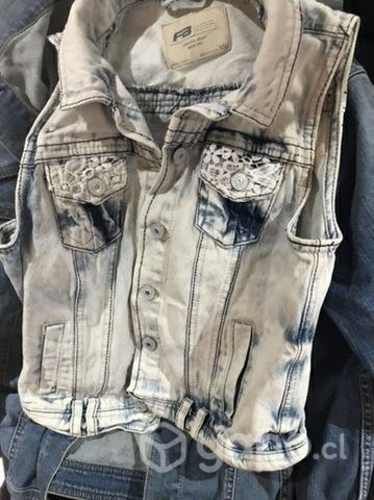 Chaquetas mezclilla a $6000