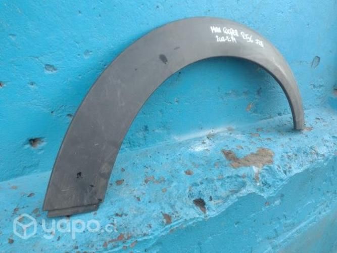 Moldura trasera izq mini cooper R