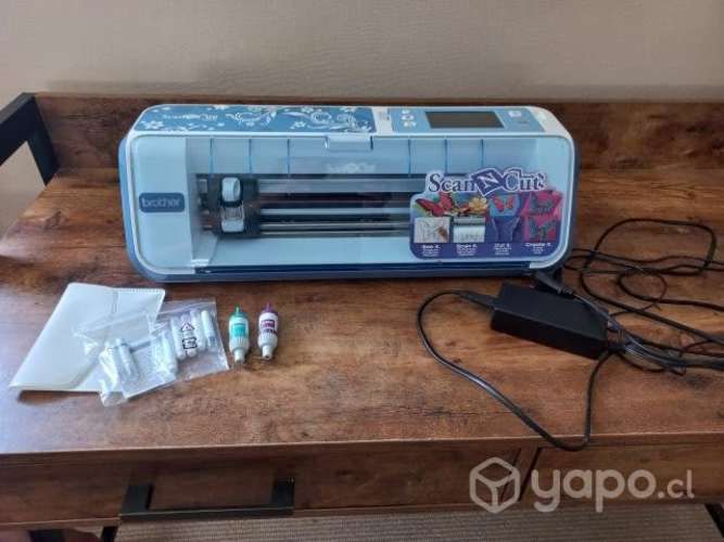 Maquina recortadora marca Brother