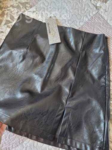 Falda eco cuero nueva