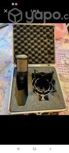 Microfono AKG P220 + Araña