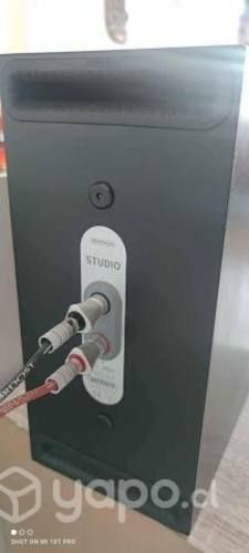 Parlantes Monitor Audio Studio -