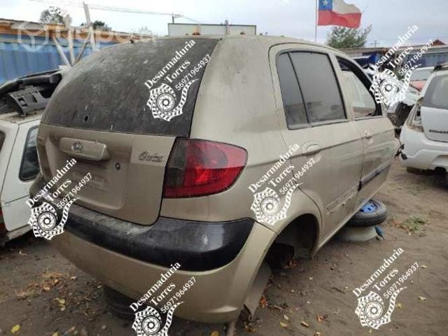 Puerta trasera derecha getz 2010