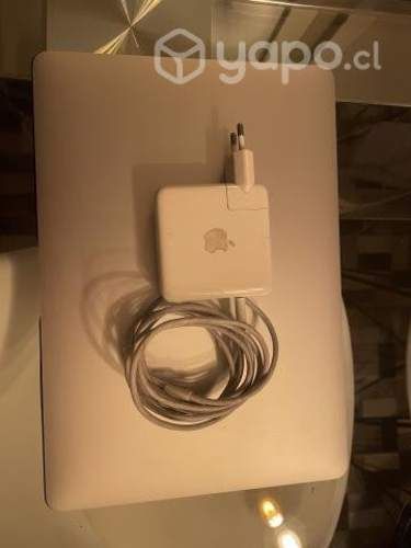 MacBook Pro I5- 256gb 2020