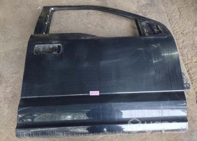 Puerta Delantera Derecha (FFB192) Ford F150 Platin