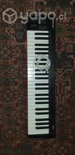 Cobtrolador midi usb NektarSE61 (61 teclas)