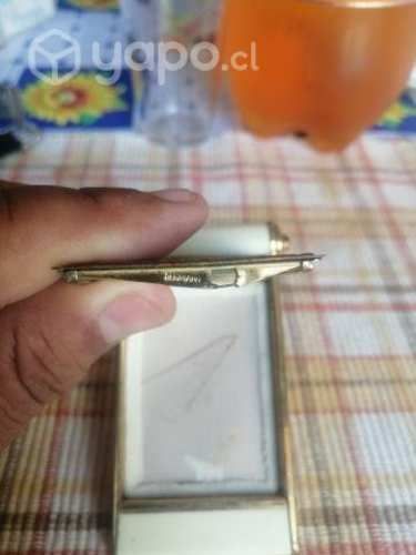 Antigua polvera alemana de bronce y concheperla