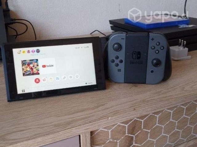 Nintendo switch con 2 juegos incluidos