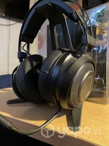 Razer Nari Essential