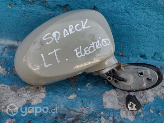 Espejo derecho Chevrolet spark LT