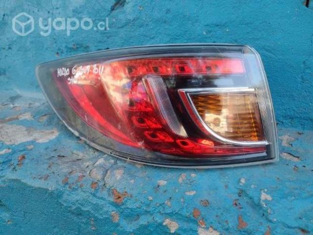 Foco trasero izq Mazda 6 stw 2009-2011