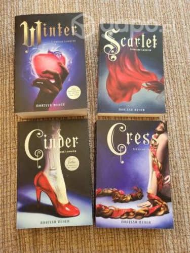 Saga: Crónicas lunares, nueva.