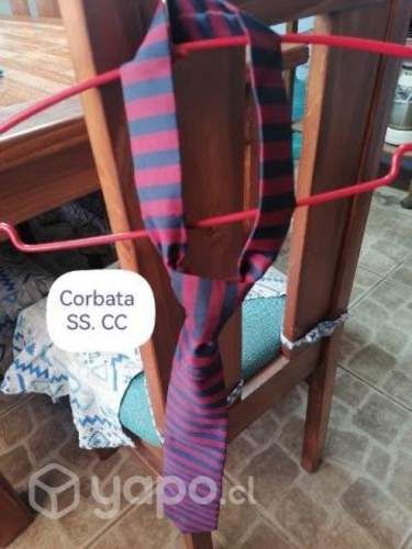 Corbata, chaquetas, S y L y pantalón buzo M