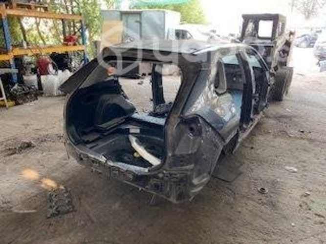 Carroceria dano trompa techo cola pilares (TRA204