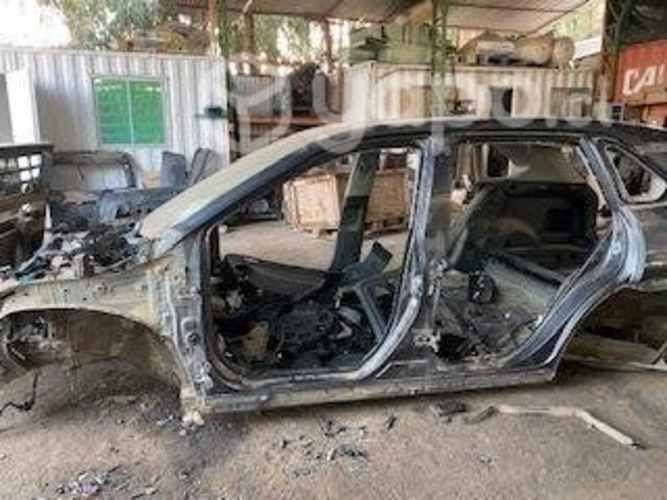 Carroceria dano trompa techo cola pilares (TRA204