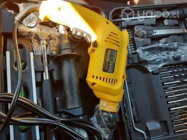 Taladro Stanley nuevo de 700 watts