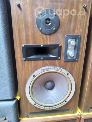 Parlantes Lafayette Criterion 2001A