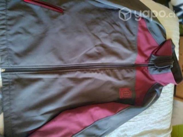 Chaqueta colegio geronimo rendic