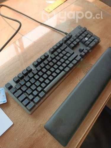 Logitech g513 carbon detalle