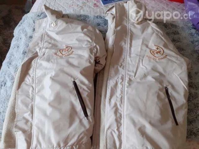 2 parkas talla 8 colegio sagrado corazon