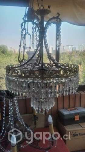 Lampara de cristal con lagrimas