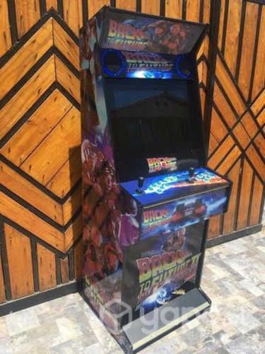 Arcade Volver al Futuro (1 año uso familiar)