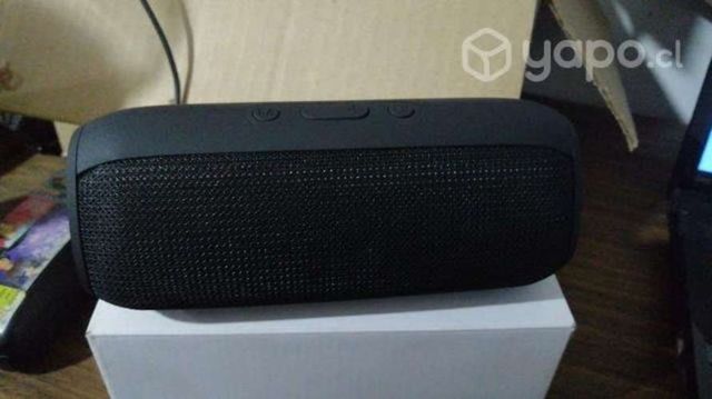 Parlante tipo basuca