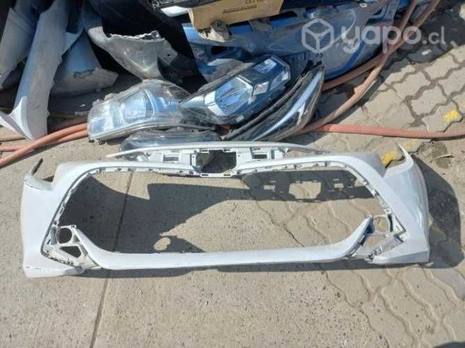 Parachoque delantero Toyota Corolla HIBRIDO ORIGIN