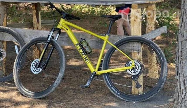 Bicicleta Cube Analog