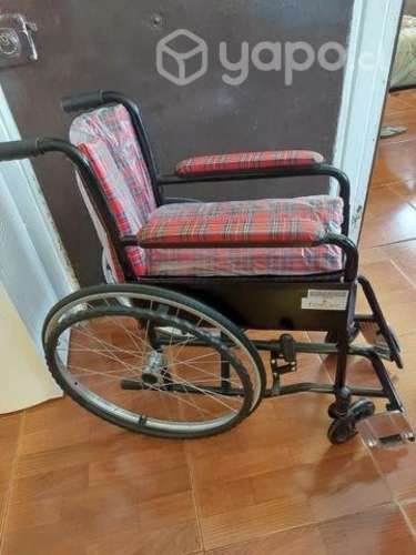 Silla de ruedas pediátrica
